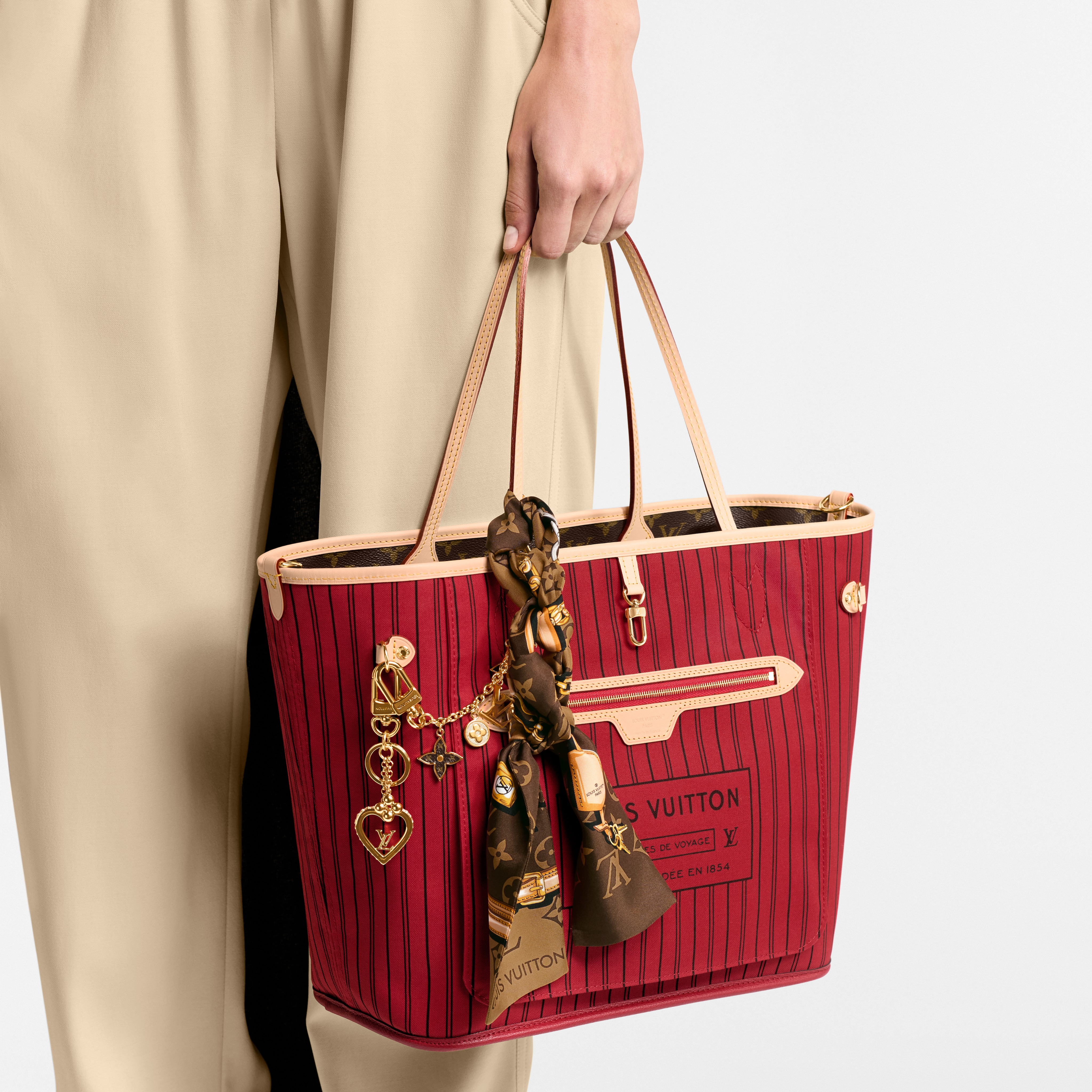 กระเป๋ารุ่น Neverfull Bandoulière Inside Out MM Monogram in กระเป๋าและผลิตภัณฑ์เครื่องหนังขนาดเล็ก