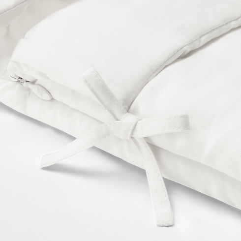 ถุงนอนสำหรับทารก . in ของขวัญและการสร้างสรรค์ผลงานของคุณ's ของขวัญสำหรับเด็ก } collections by Louis Vuitton (การย่อ/ขยายผลิตภัณฑ์)