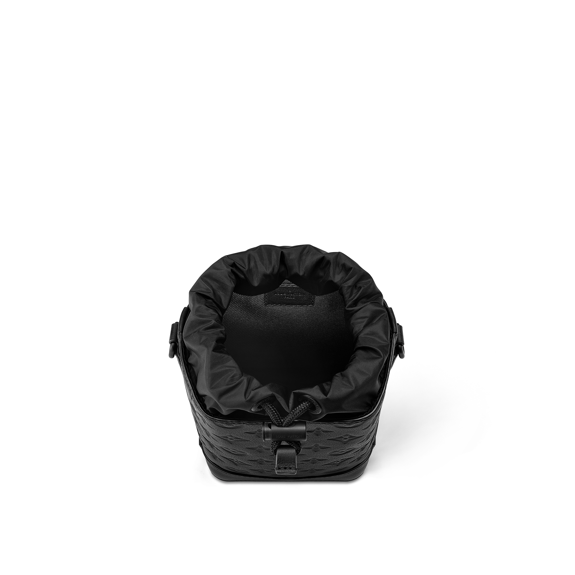 กระเป๋า Sling bag รุ่น Noe หนัง Monogram Shadow in ผู้ชาย