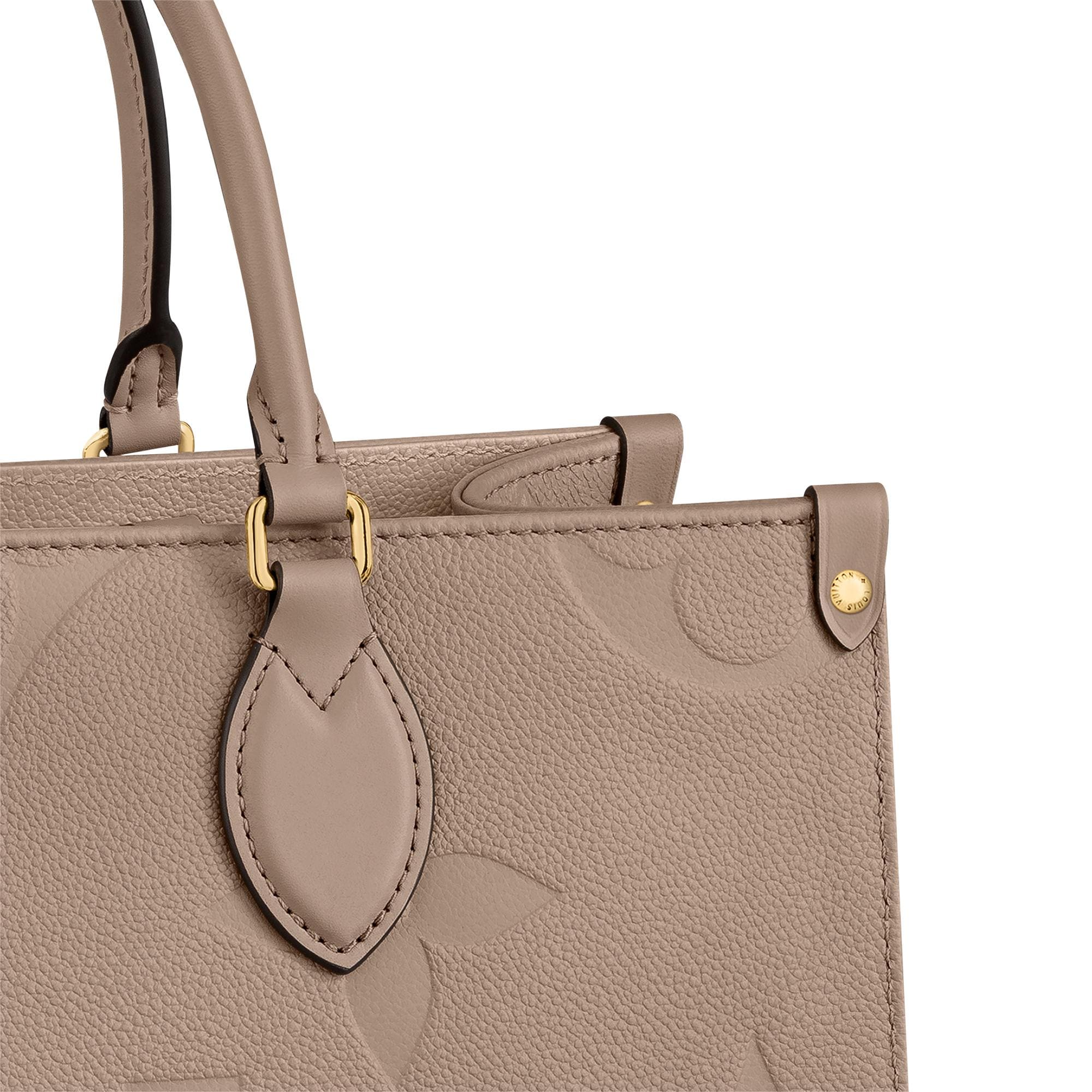 กระเป๋ารุ่น OnTheGo MM Monogram Empreinte in ผู้หญิง