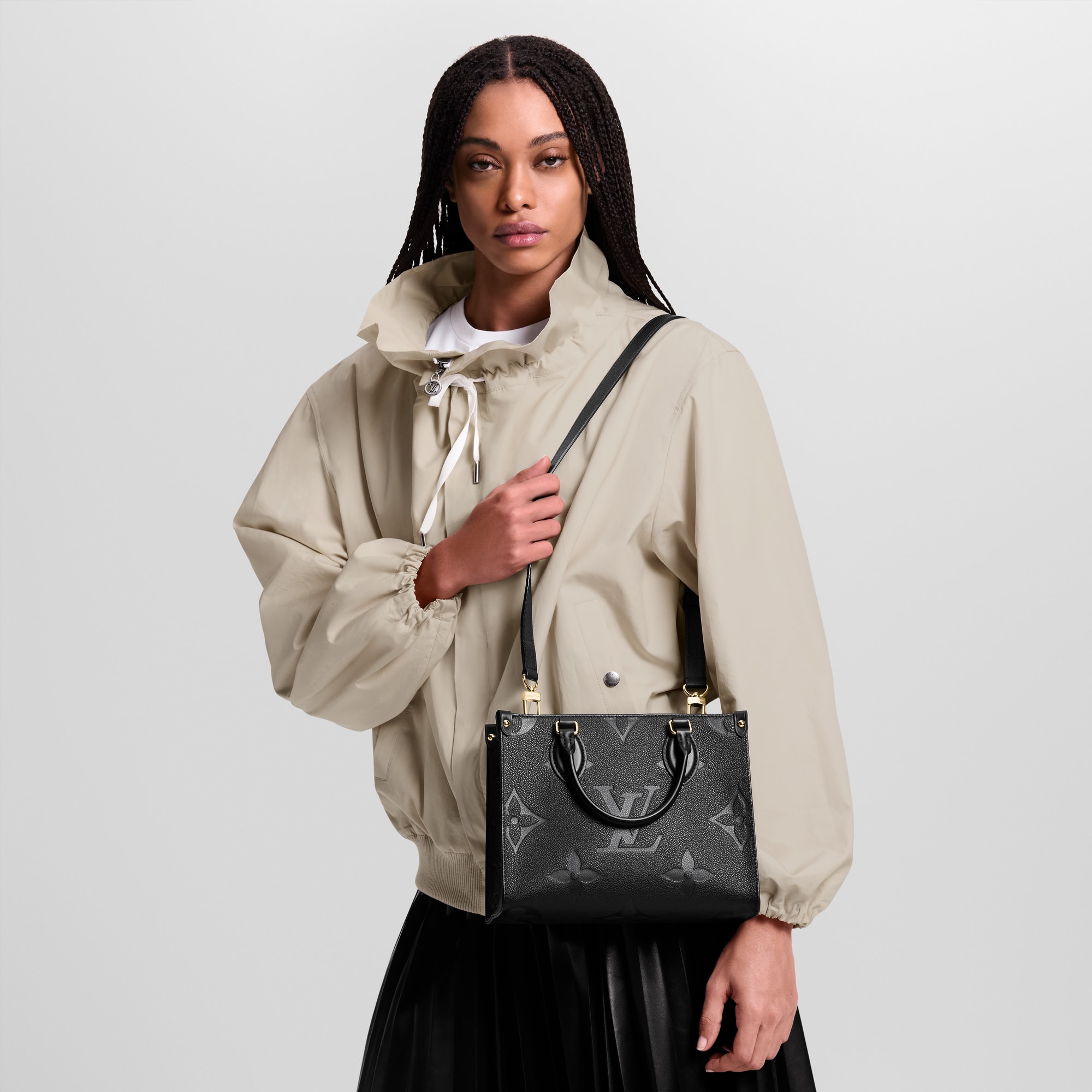 กระเป๋ารุ่น OnTheGo PM Monogram Empreinte in ผู้หญิง