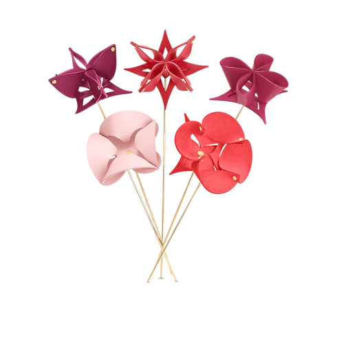 ORIGAMI FLOWERS BY ATELIER OÏ in ทรังก์ การเดินทาง และ บ้าน's บ้านและศิลปะการไดนิ่ง การตกแต่ง collections by Louis Vuitton (การย่อ/ขยายผลิตภัณฑ์)