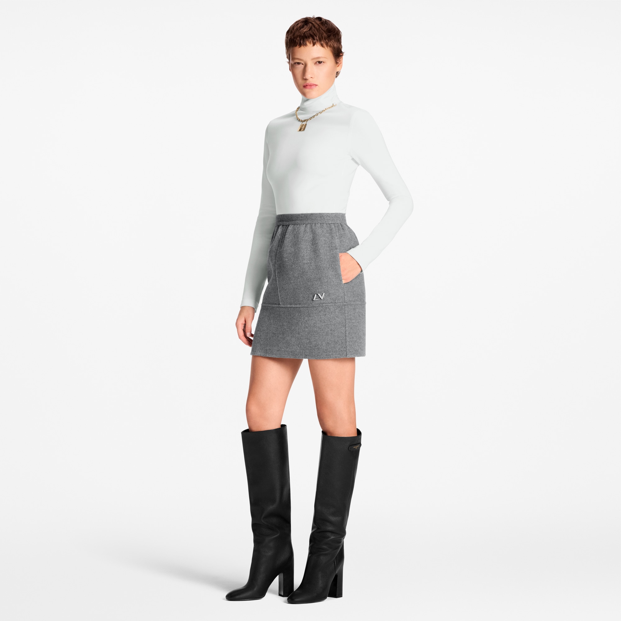 Padlock Necklace Long-Sleeved Top  in ผู้หญิง