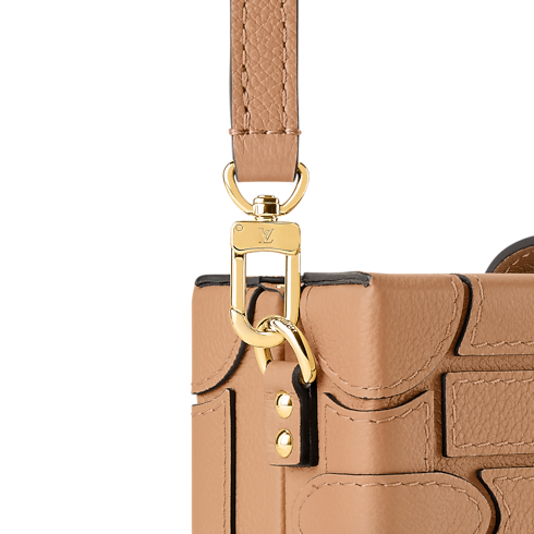 กระเป๋ารุ่น Petite Malle Silhouette H27 in ผู้หญิง's กระเป๋าถือ กระเป๋าถือสำหรับผู้หญิง collections by Louis Vuitton (การย่อ/ขยายผลิตภัณฑ์)