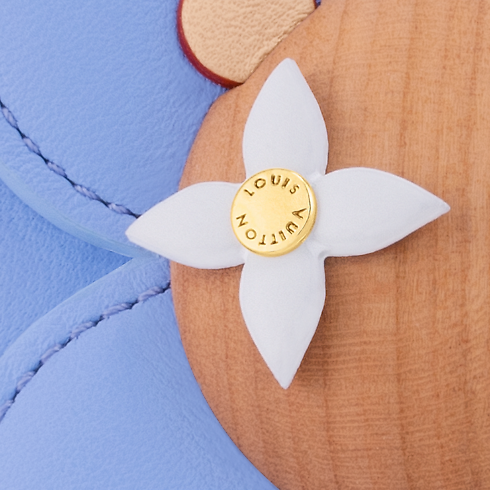 ตุ๊กตา Petula Mini . in ทรังก์ การเดินทาง และ บ้าน's กีฬาและไลฟสไตล์ ไลฟสไตล์และตุ๊กตาน้องวิเวียน collections by Louis Vuitton (การย่อ/ขยายผลิตภัณฑ์)