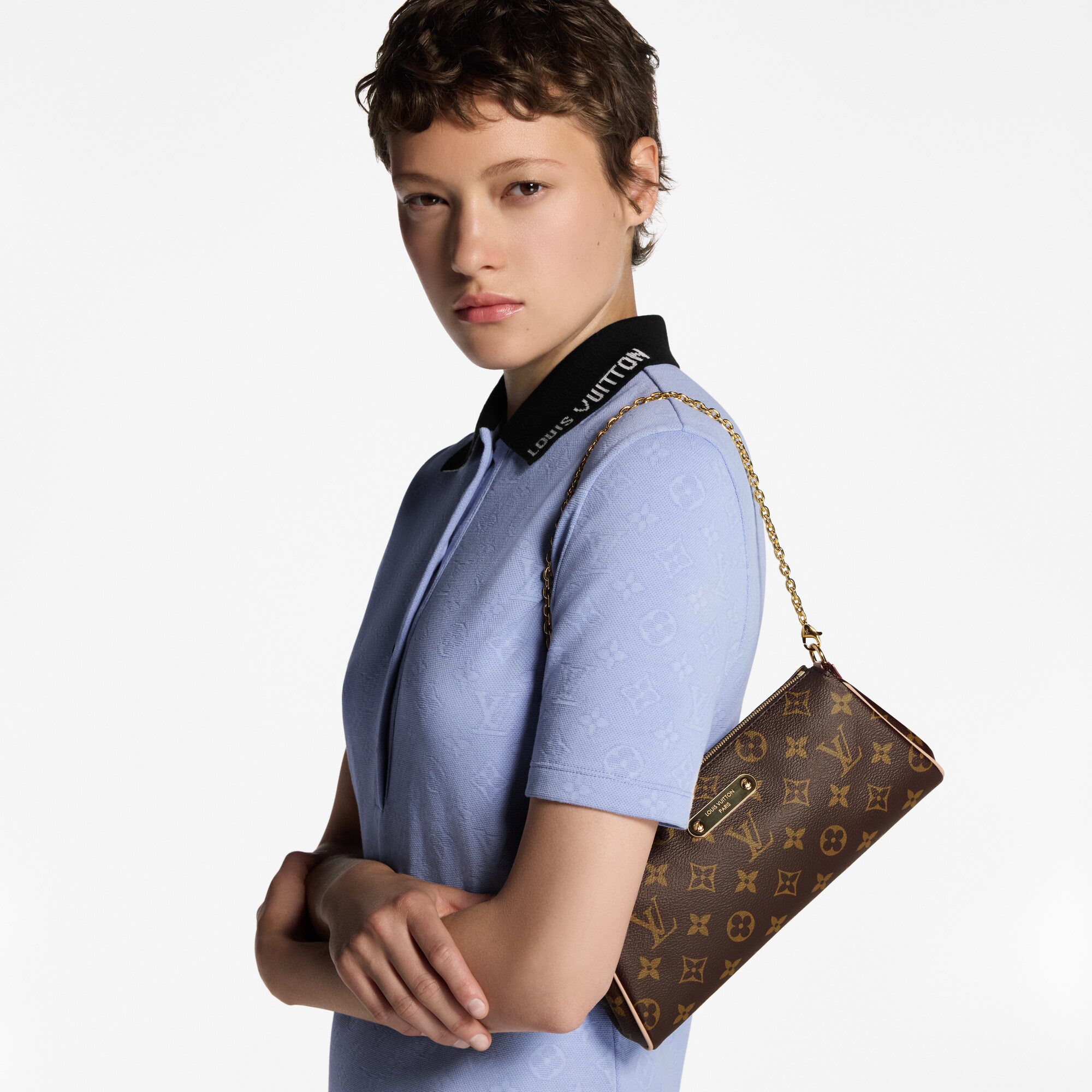 กระเป๋ารุ่น Pochette Eva Monogram in ผู้หญิง