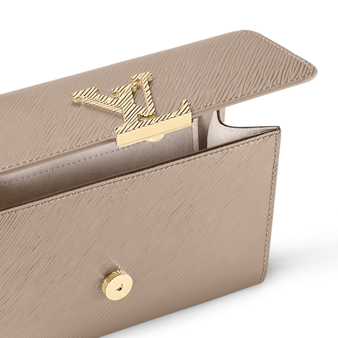 กระเป๋ารุ่น Pochette Louise Epi in ผู้หญิง's กระเป๋าถือ กระเป๋าถือสำหรับผู้หญิง collections by Louis Vuitton (การย่อ/ขยายผลิตภัณฑ์)