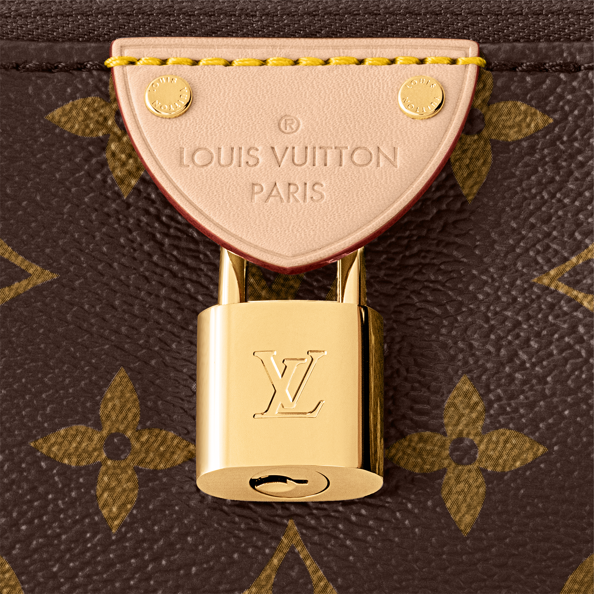กระเป๋ารุ่น Pochette Tirette Monogram in ผู้หญิง