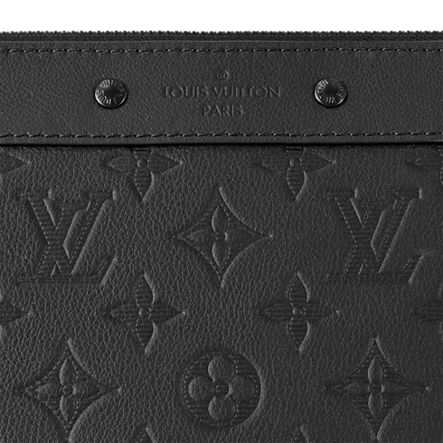กระเป๋ารุ่น Pochette To-Go Monogram Shadow in ผู้ชาย's Discontinued Product Obs 13 collections by Louis Vuitton (การย่อ/ขยายผลิตภัณฑ์)