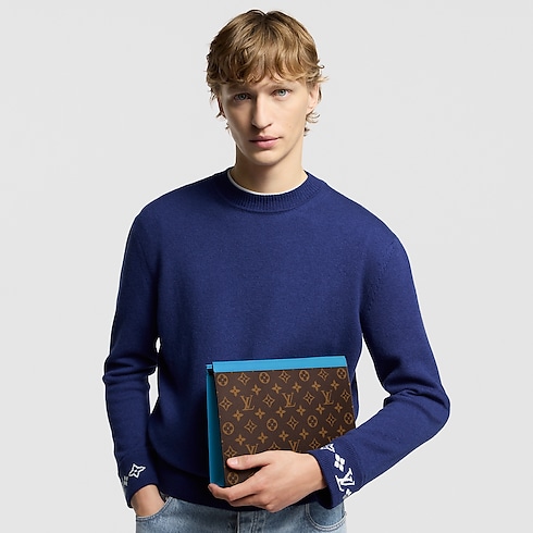 กระเป๋ารุ่น Pochette Voyage MM Monogram Macassar แคนวาส in Super Lucky Day's For Him } collections by Louis Vuitton (การย่อ/ขยายผลิตภัณฑ์)