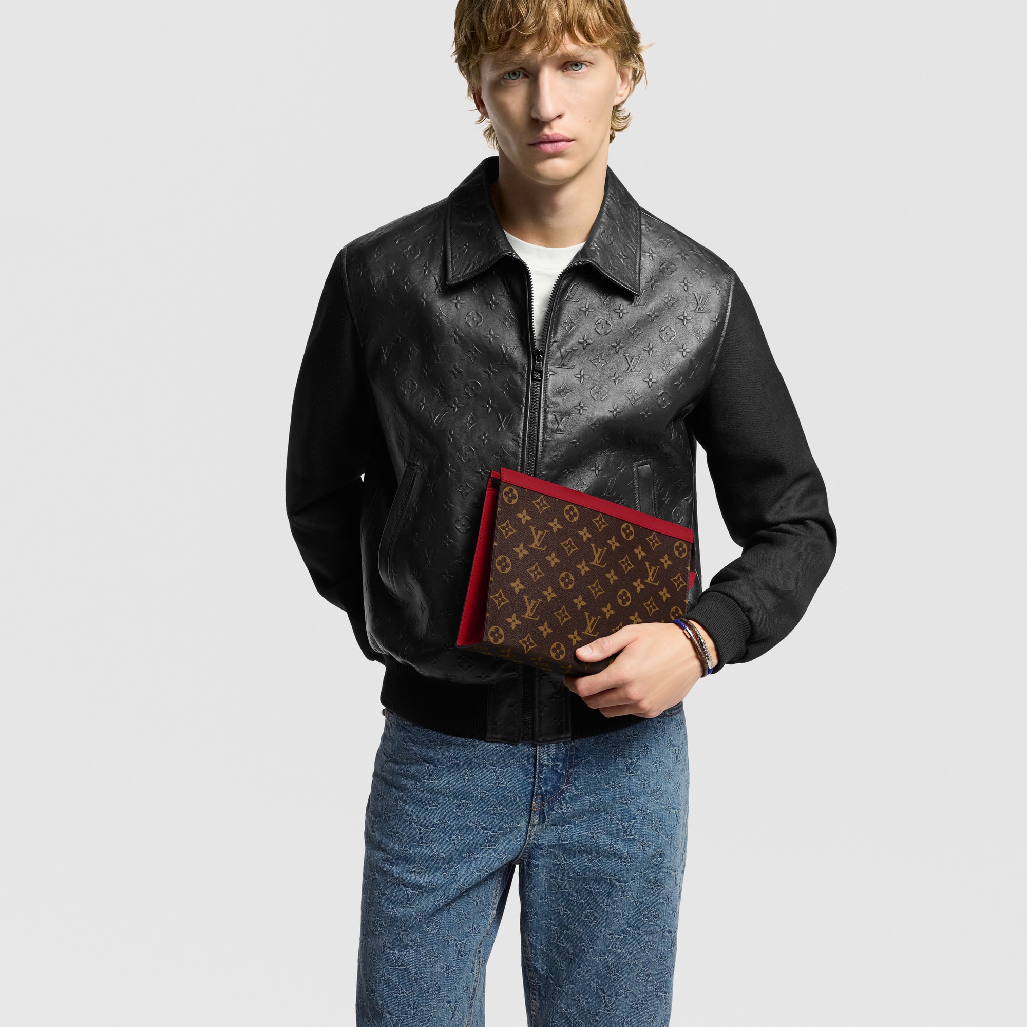 กระเป๋ารุ่น Pochette Voyage MM Monogram Macassar แคนวาส in ผู้ชาย