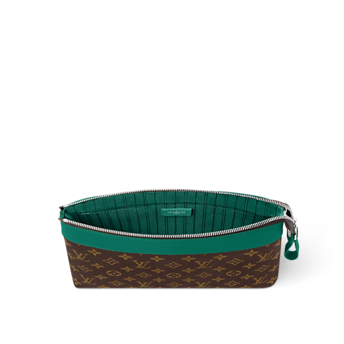 กระเป๋ารุ่น Pochette Voyage Souple Monogram Macassar แคนวาส in ของขวัญและการสร้างสรรค์ผลงานของคุณ's ของขวัญวันวาเลนไทน์สุภาพบุรุษ } collections by Louis Vuitton (การย่อ/ขยายผลิตภัณฑ์)