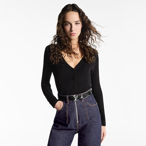 เข็มขัดรุ่น Pretty LV ขนาด 30 มม. ใส่ได้ทั้งสองด้าน Monogram in ผู้หญิง's แอคเซสเซอรี่ เข็มขัดสำหรับผู้หญิง collections by Louis Vuitton (การย่อ/ขยายผลิตภัณฑ์)