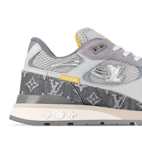 รองเท้าผ้าใบรุ่น Run Away in ผู้ชาย's รองเท้า รองเท้าผ้าใบสำหรับผู้ชาย collections by Louis Vuitton (การย่อ/ขยายผลิตภัณฑ์)