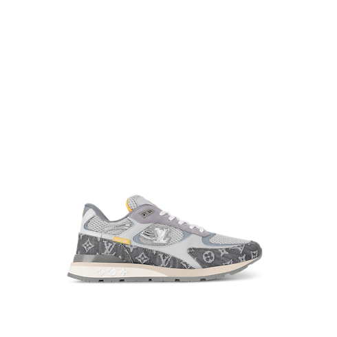 รองเท้าผ้าใบรุ่น Run Away in ผู้ชาย's รองเท้า รองเท้าผ้าใบสำหรับผู้ชาย collections by Louis Vuitton (การย่อ/ขยายผลิตภัณฑ์)