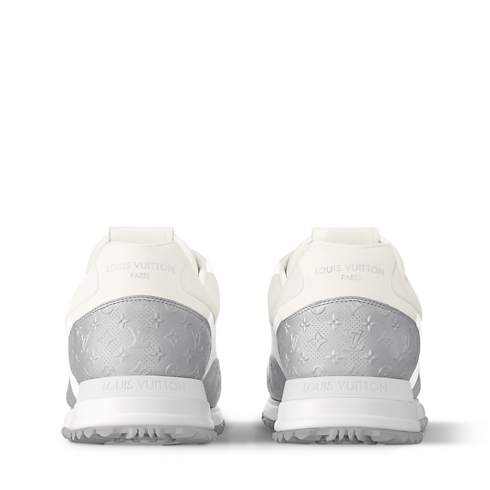 รองเท้าผ้าใบรุ่น Run Away in ผู้ชาย's รองเท้า รองเท้าผ้าใบสำหรับผู้ชาย collections by Louis Vuitton (การย่อ/ขยายผลิตภัณฑ์)