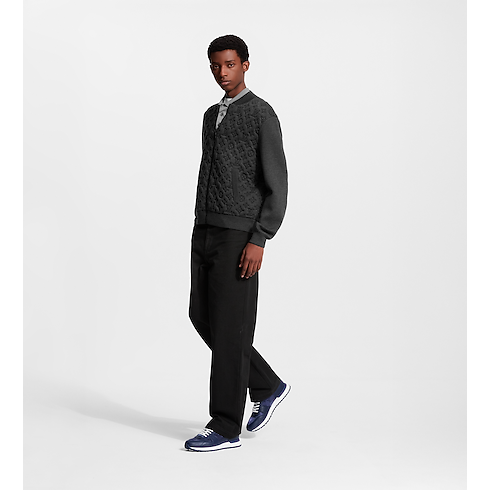 รองเท้าผ้าใบรุ่น Run Away in ผู้ชาย's รองเท้า รองเท้าผ้าใบสำหรับผู้ชาย collections by Louis Vuitton (การย่อ/ขยายผลิตภัณฑ์)