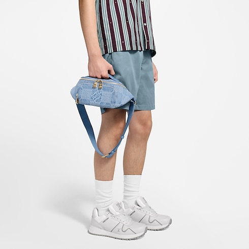 กระเป๋าคาดเอวรุ่น Rush Damier ประเภทอื่น in กระเป๋าและผลิตภัณฑ์เครื่องหนังขนาดเล็ก's สำหรับผู้หญิง ใหม่ล่าสุด collections by Louis Vuitton (การย่อ/ขยายผลิตภัณฑ์)