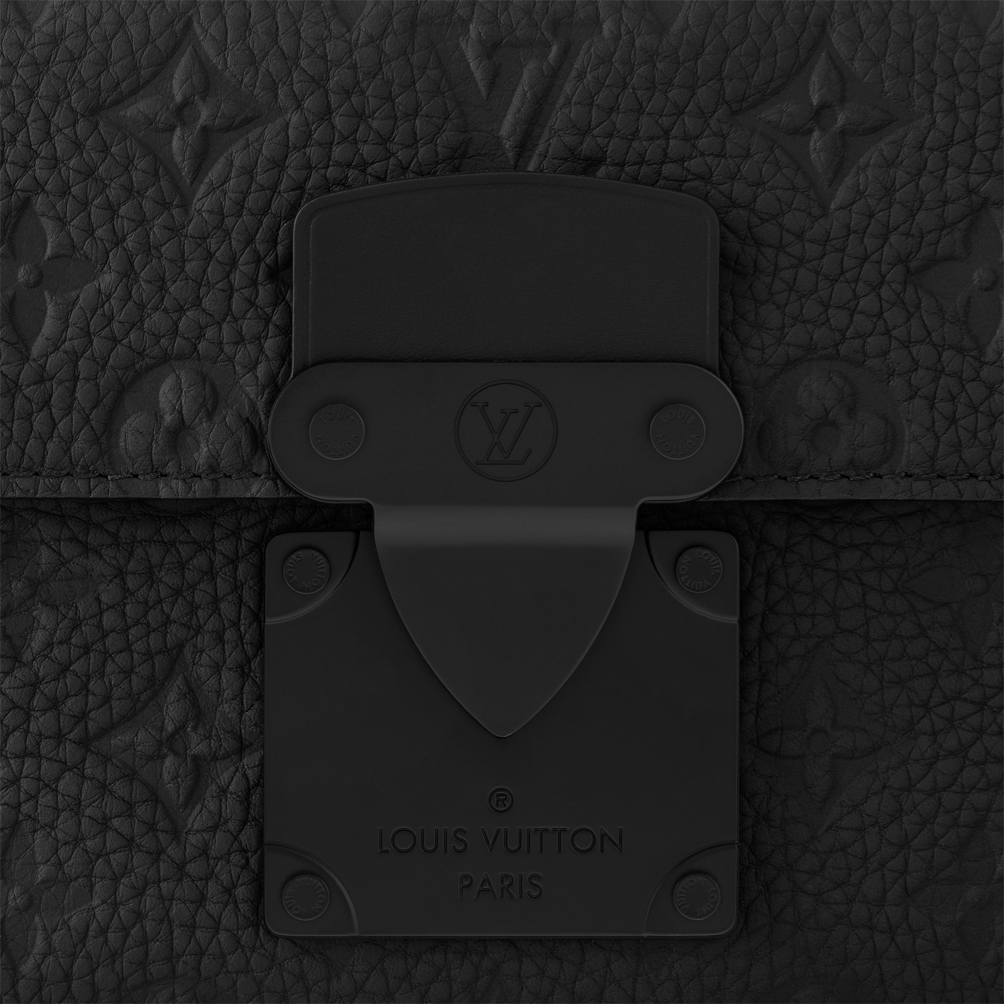 กระเป๋าแมสเซนเจอร์รุ่น S Lock หนัง Taurillon ลาย Monogram  in ผู้ชาย