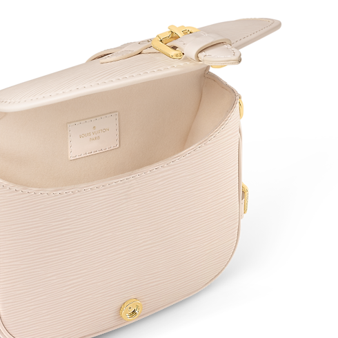 กระเป๋ารุ่น Saumur BB Epi in ผู้หญิง's กระเป๋าถือ คอลเล็คชั่นทั้งหมด collections by Louis Vuitton (การย่อ/ขยายผลิตภัณฑ์)