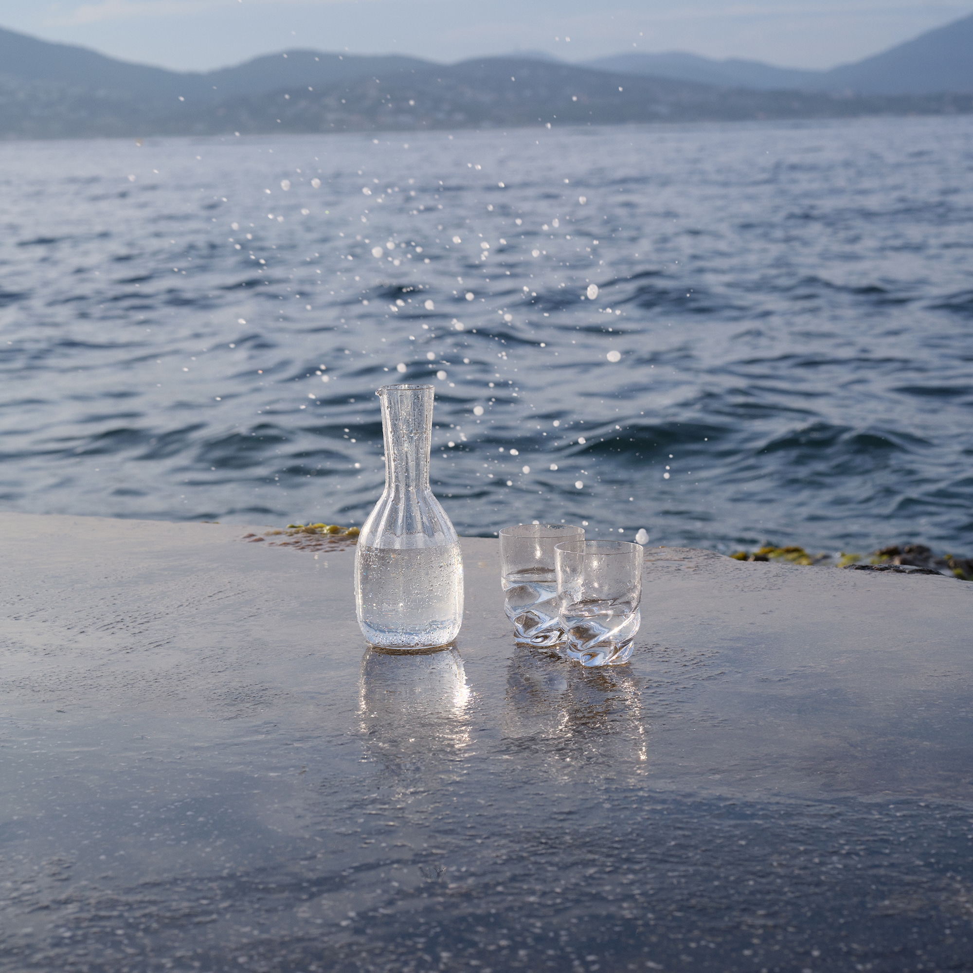 Set Of 2 Twist Glasses By Studio Louis Vuitton  in ทรังก์ การเดินทาง และ บ้าน