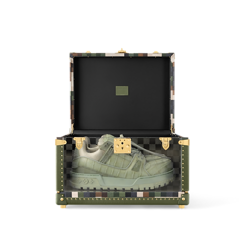 ทรังก์รุ่น Shoe Box Damoflage D16 in Les Extraordinaires's ฮาร์ดไซด์ ซีเซินเนิล collections by Louis Vuitton (การย่อ/ขยายผลิตภัณฑ์)