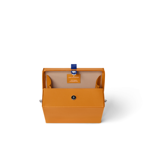 กระเป๋ารุ่น Shopper Clutch หนังประเภทอื่น in กระเป๋าและผลิตภัณฑ์เครื่องหนังขนาดเล็ก's สำหรับผู้ชาย ผลิตภัณฑ์ใหม่ล่าสุด collections by Louis Vuitton (การย่อ/ขยายผลิตภัณฑ์)