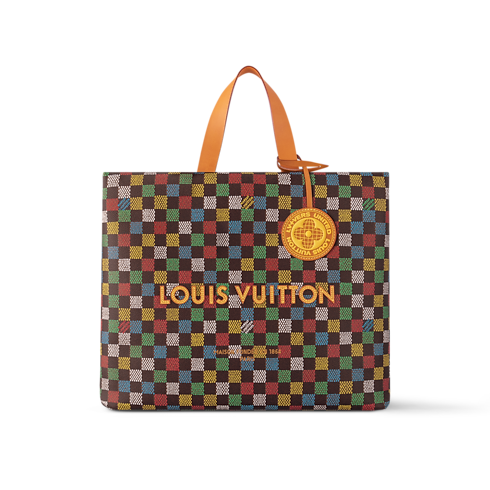 รองเท้าผ้าใบรุ่น LV Footprint Soccer in ผู้ชาย's รองเท้า รองเท้าผ้าใบสำหรับผู้ชาย collections by Louis Vuitton