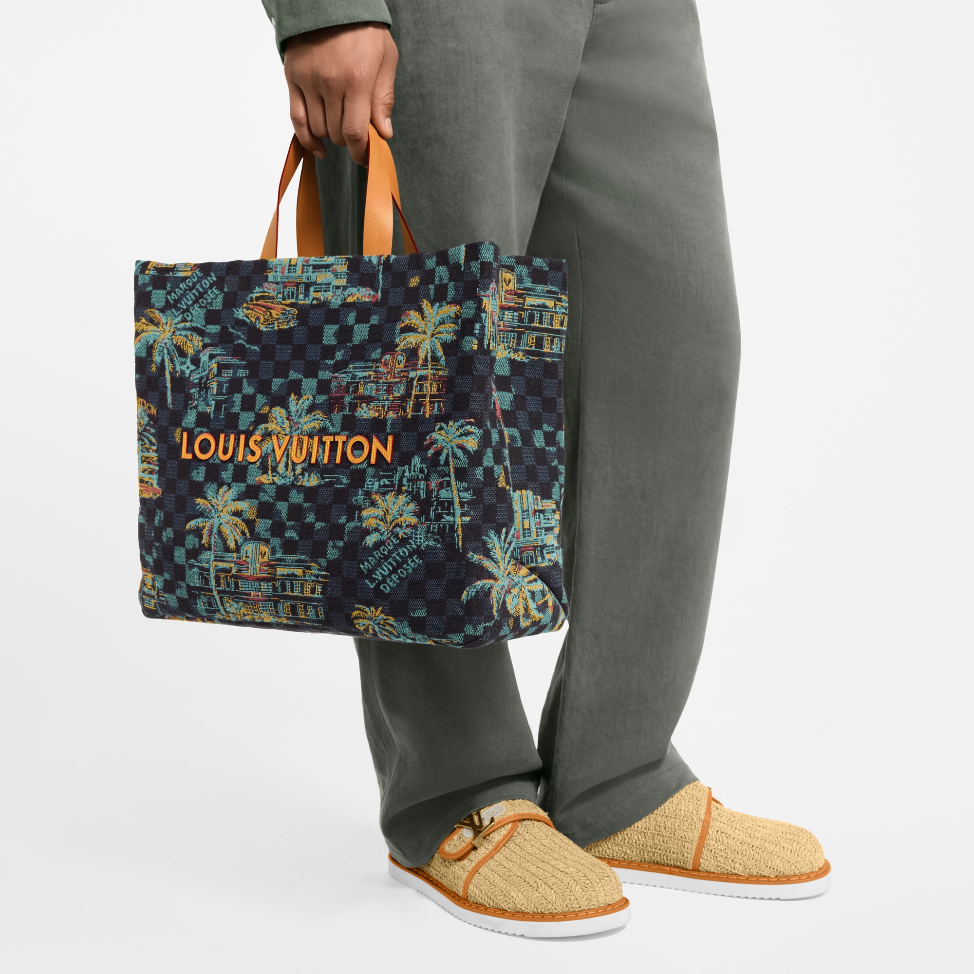 กระเป๋ารุ่น Shopper Tote MM Damier ประเภทอื่น in กระเป๋าและผลิตภัณฑ์เครื่องหนังขนาดเล็ก