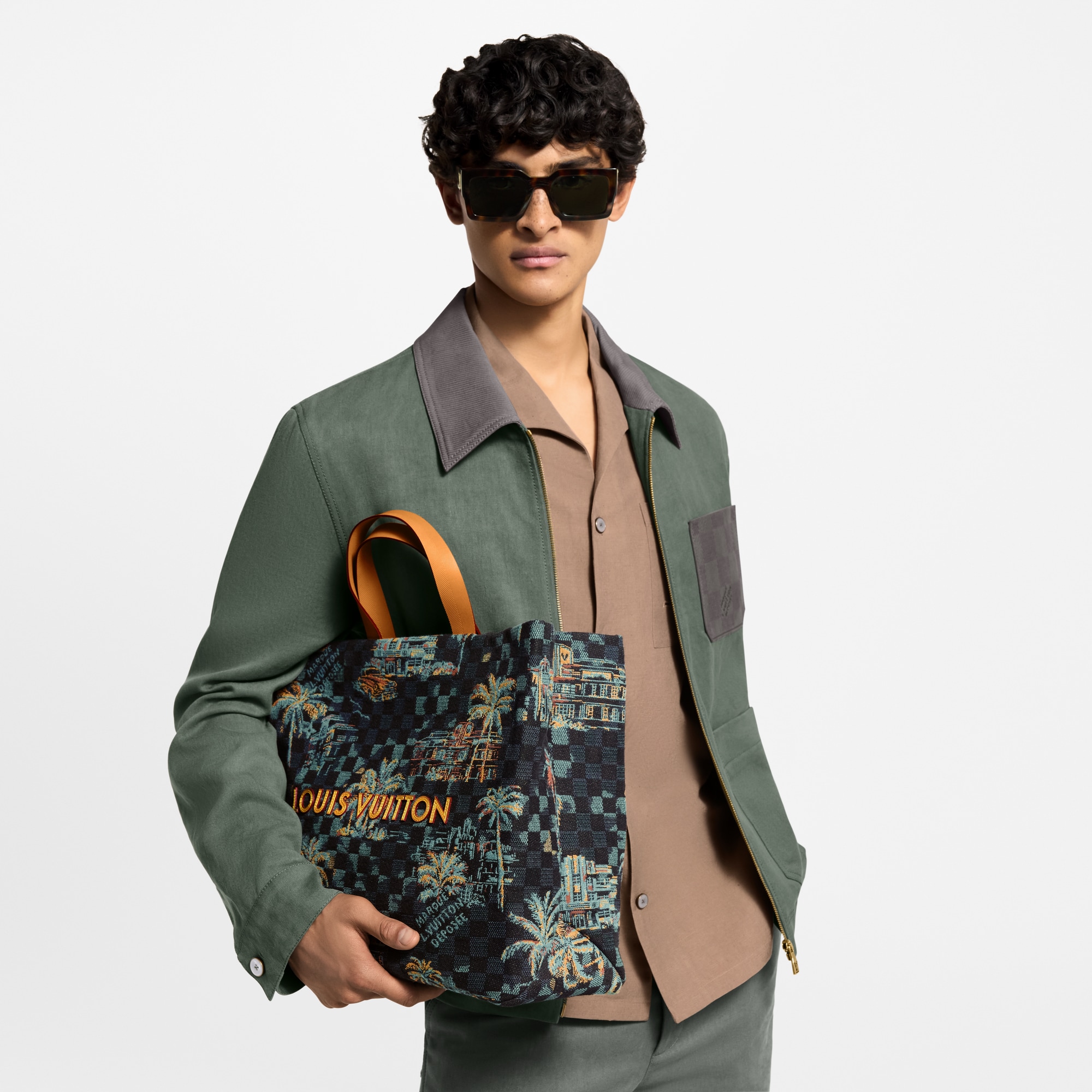 กระเป๋ารุ่น Shopper Tote MM Damier ประเภทอื่น in กระเป๋าและผลิตภัณฑ์เครื่องหนังขนาดเล็ก