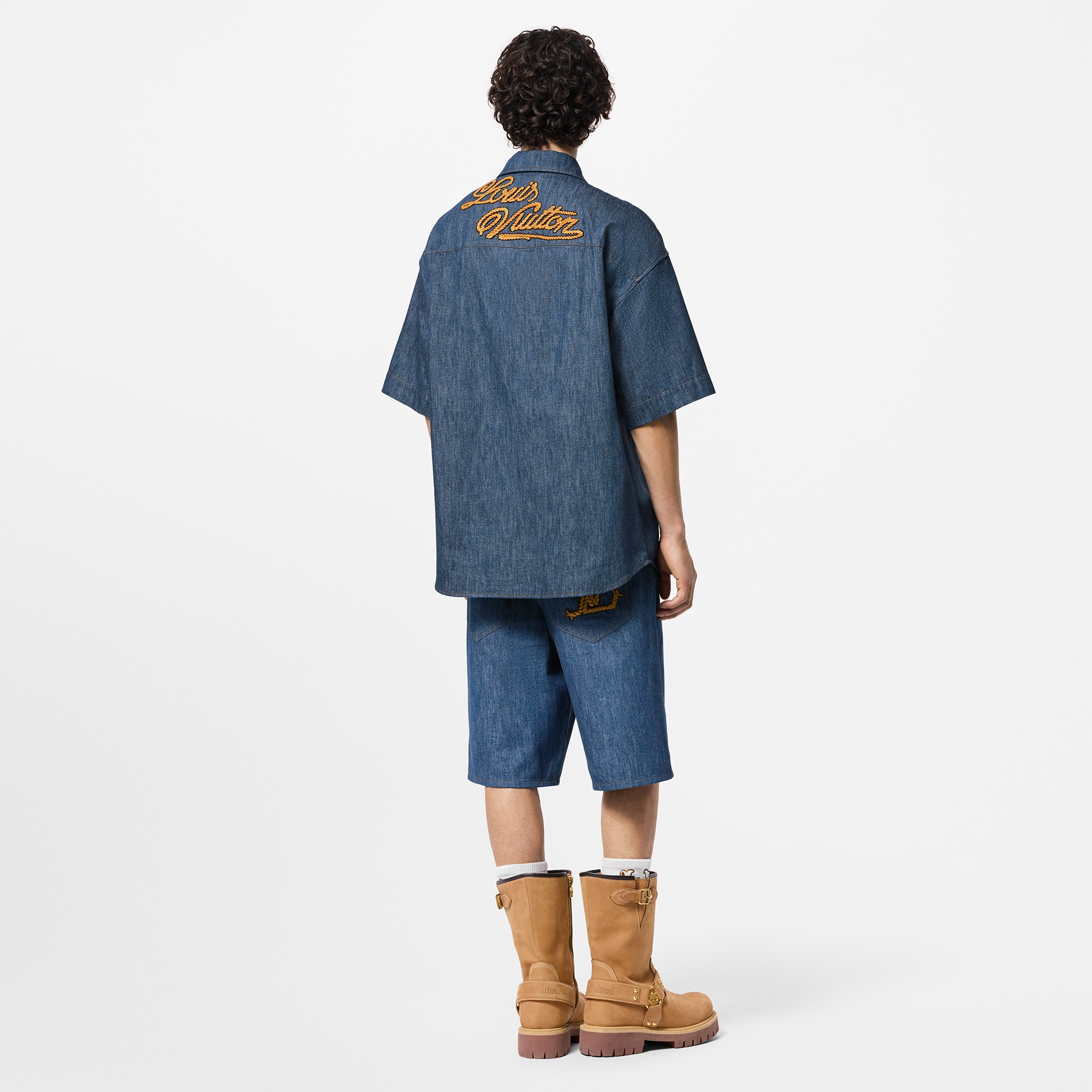 เสื้อเชิ้ตแขนสั้นผ้าคอตตอน Chambray  in ผู้ชาย