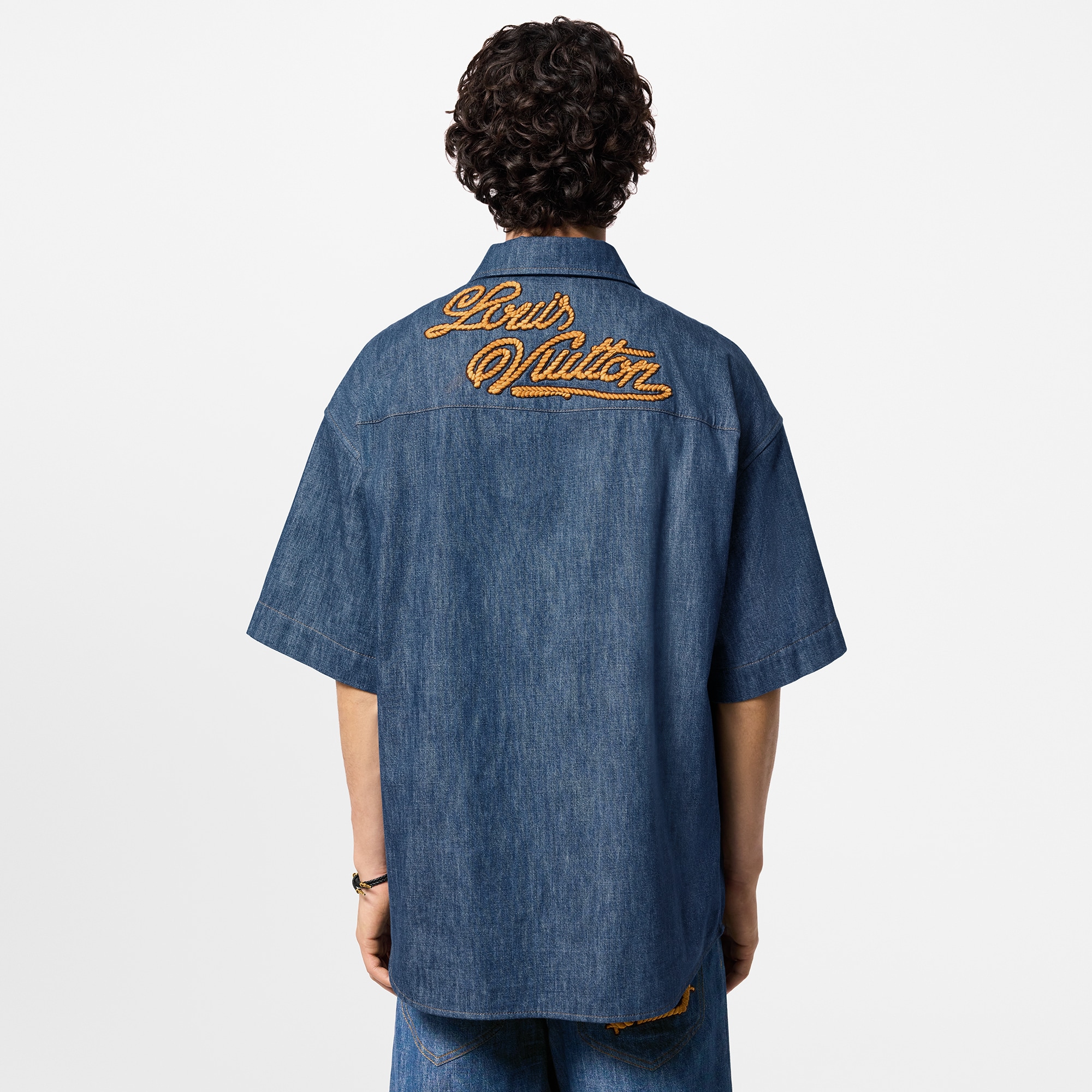 เสื้อเชิ้ตแขนสั้นผ้าคอตตอน Chambray  in ผู้ชาย