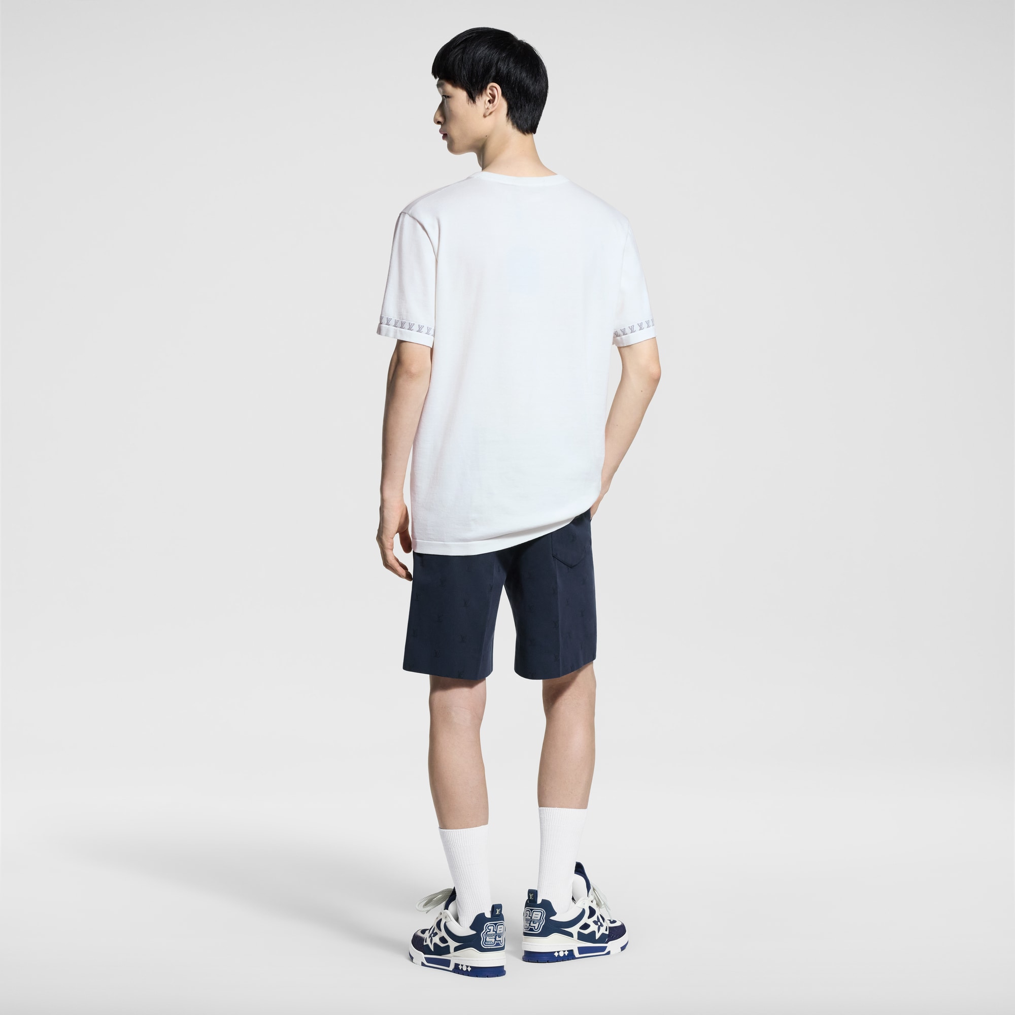 เสื้อคอกลมแขนสั้นผ้าคอตตอน  in ผู้ชาย