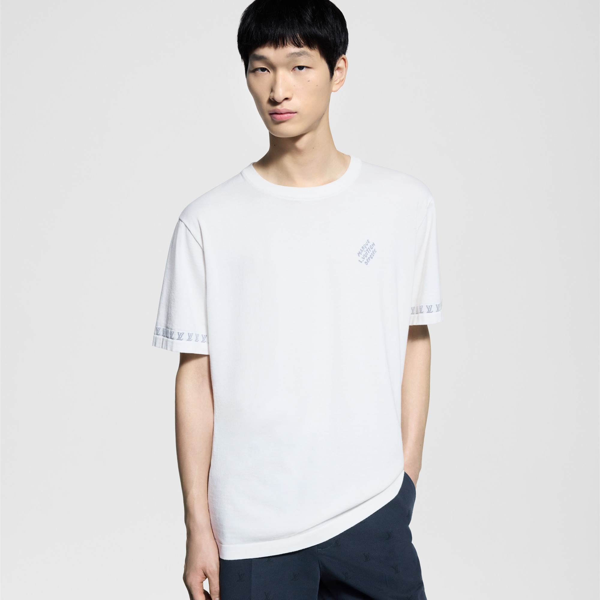 เสื้อคอกลมแขนสั้นผ้าคอตตอน  in ผู้ชาย