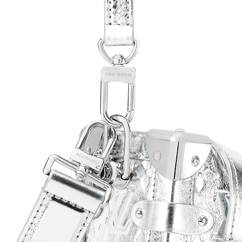 Side Trunk MM in กระเป๋าและผลิตภัณฑ์เครื่องหนังขนาดเล็ก's สำหรับผู้หญิง ไอคอนิก collections by Louis Vuitton (การย่อ/ขยายผลิตภัณฑ์)