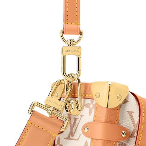 กระเป๋ารุ่น Side Trunk MM Monogram แคนวาสประเภทอื่น in กระเป๋าและผลิตภัณฑ์เครื่องหนังขนาดเล็ก's สำหรับผู้หญิง ไอคอนิก collections by Louis Vuitton (การย่อ/ขยายผลิตภัณฑ์)