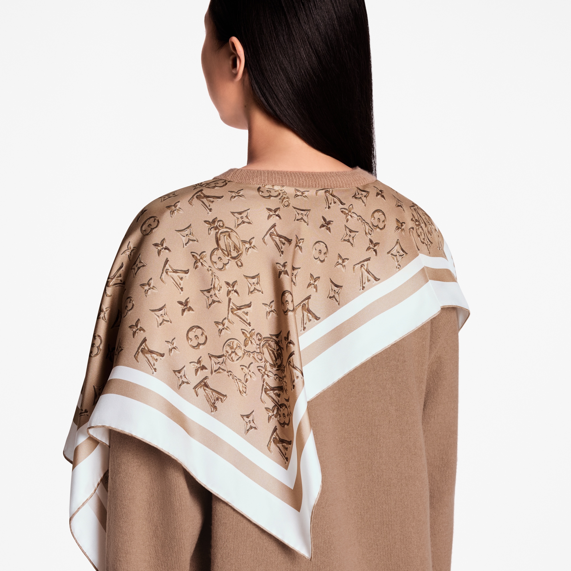 เสื้อพูลโอเวอร์ผ้าไหมผสมแคชเมียร์  in ผู้หญิง