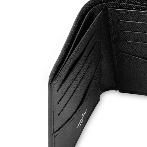 กระเป๋าสตางค์รุ่น Slender Monogram Eclipse in ผู้ชาย's กระเป๋าสตางค์และผลิตภัณฑ์เครื่องหนังขนาดเล็ก กระเป๋าสตางค์สำหรับผู้ชาย collections by Louis Vuitton (การย่อ/ขยายผลิตภัณฑ์)