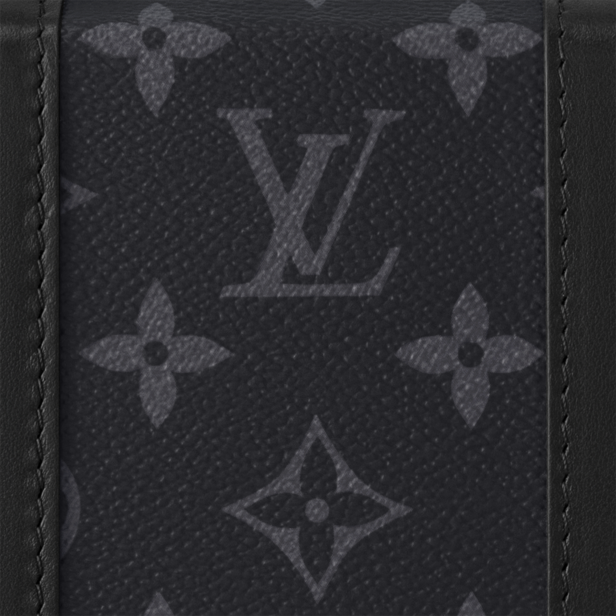 กระเป๋าสตางค์แบบสะพายรุ่น TRUNK Monogram Eclipse in ผลิตภัณฑ์ใหม่