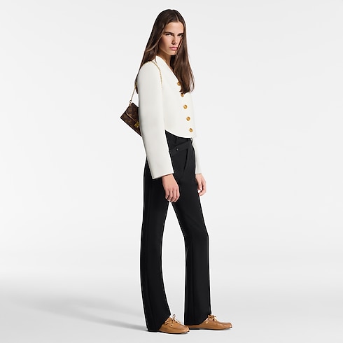 รองเท้าโบ๊ทชูส้นแบนรุ่น Soho in ผู้หญิง's รองเท้า รองเท้าโลฟเฟอร์หนัง และ รองเท้าบัลเลต์สำหรับผู้หญิง collections by Louis Vuitton (การย่อ/ขยายผลิตภัณฑ์)