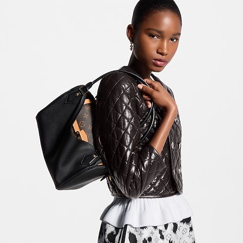 กระเป๋ารุ่น Speedpocket Pm in ผู้หญิง's กระเป๋าถือ กระเป๋าถือสำหรับผู้หญิง collections by Louis Vuitton (การย่อ/ขยายผลิตภัณฑ์)
