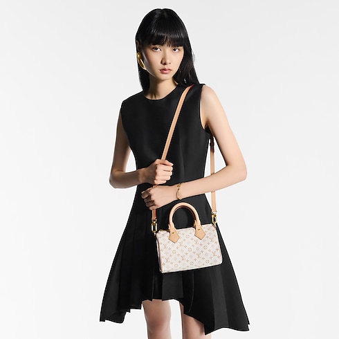 กระเป๋ารุ่น Speedy Bandoulière 20 Monogram แคนวาสประเภทอื่น in ผู้หญิง's กระเป๋าถือ กระเป๋าถือสำหรับผู้หญิง collections by Louis Vuitton (การย่อ/ขยายผลิตภัณฑ์)