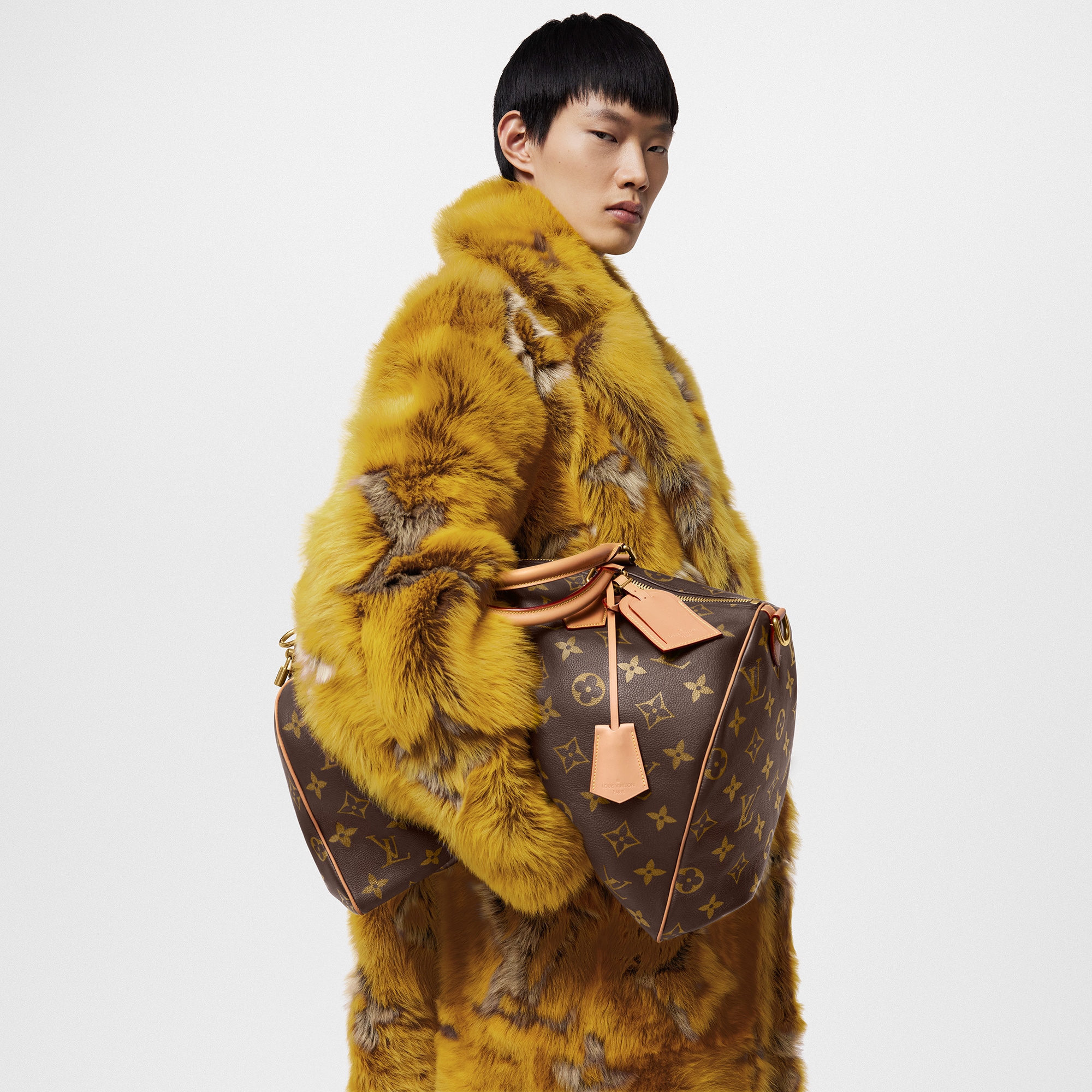 กระเป๋ารุ่น Speedy Bandoulière 50 H40 in Les Extraordinaires