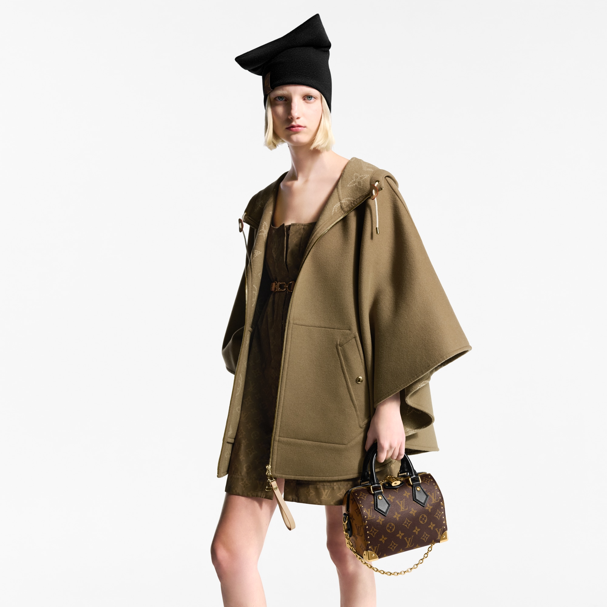 กระเป๋ารุ่น Speedy Trunk 20 Monogram in ผู้หญิง