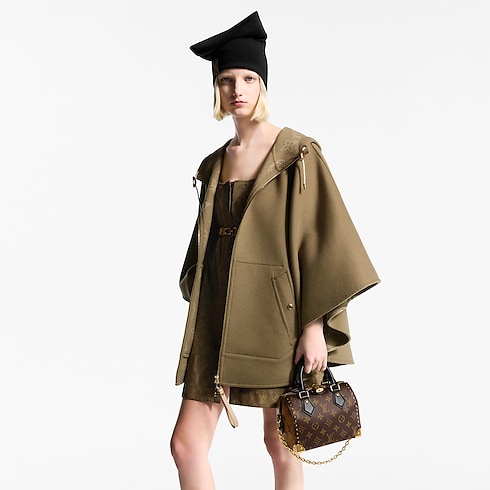 กระเป๋ารุ่น Speedy Trunk 20 Monogram in ผู้หญิง's กระเป๋าถือ กระเป๋าถือสำหรับผู้หญิง collections by Louis Vuitton (การย่อ/ขยายผลิตภัณฑ์)