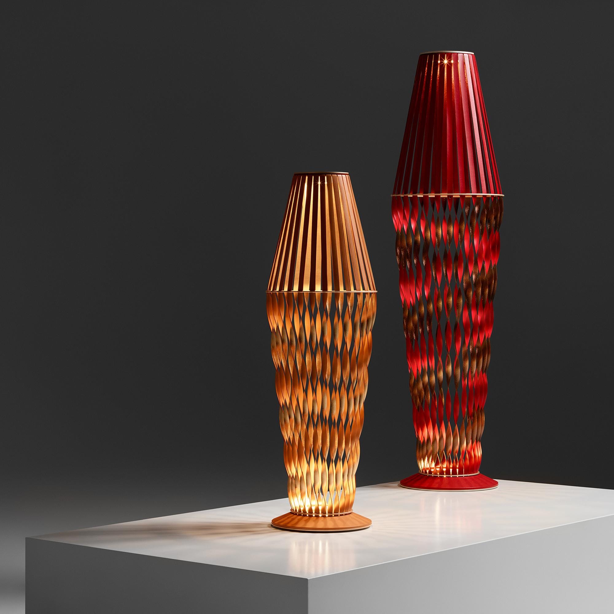 Spiral Lamp Pm By Atelier Oï  in ทรังก์ การเดินทาง และ บ้าน