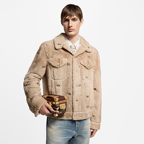 กระเป๋ารุ่น Squeeze Trunk Monogram ประเภทอื่น in กระเป๋าและผลิตภัณฑ์เครื่องหนังขนาดเล็ก's สำหรับผู้หญิง ใหม่ล่าสุด collections by Louis Vuitton (การย่อ/ขยายผลิตภัณฑ์)