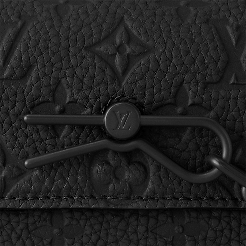 กระเป๋าสตางค์แบบสะพายรุ่น Steamer หนัง Taurillon ลาย Monogram in ผู้ชาย's กระเป๋า All Collections collections by Louis Vuitton (การย่อ/ขยายผลิตภัณฑ์)