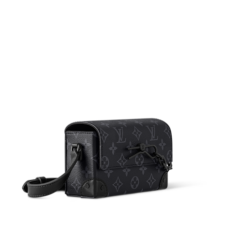 กระเป๋าสตางค์แบบสะพายรุ่น Steamer Monogram Eclipse in ผู้ชาย's กระเป๋า All Collections collections by Louis Vuitton (การย่อ/ขยายผลิตภัณฑ์)