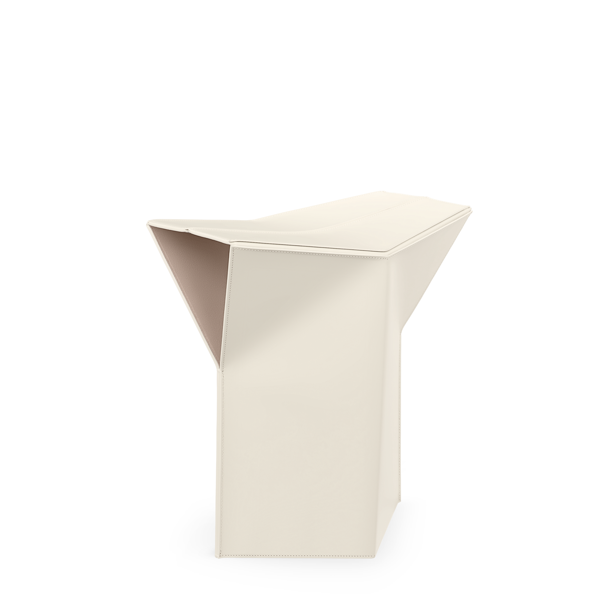 Stool By Atelier Oï  in ทรังก์ การเดินทาง และ บ้าน